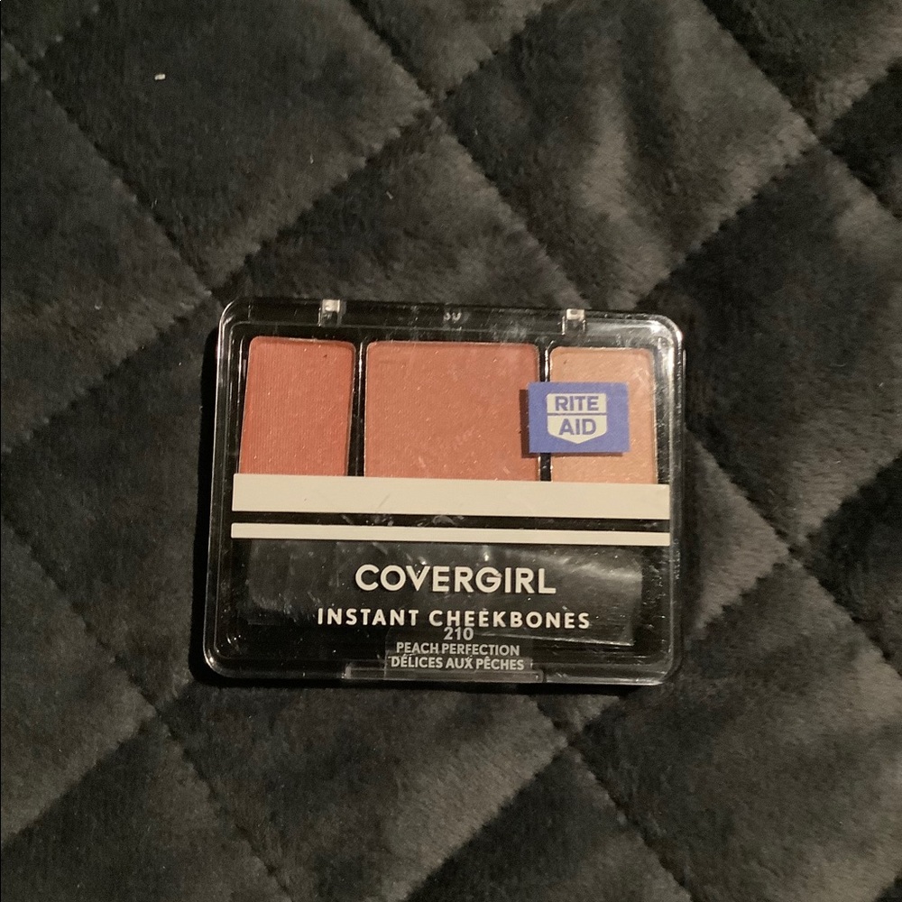 Covergirl instant cheekbones